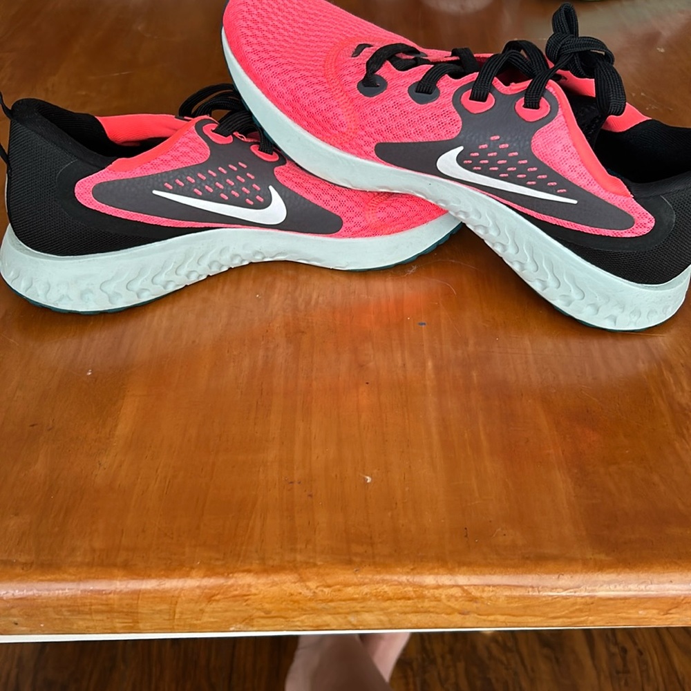 Nike legend react